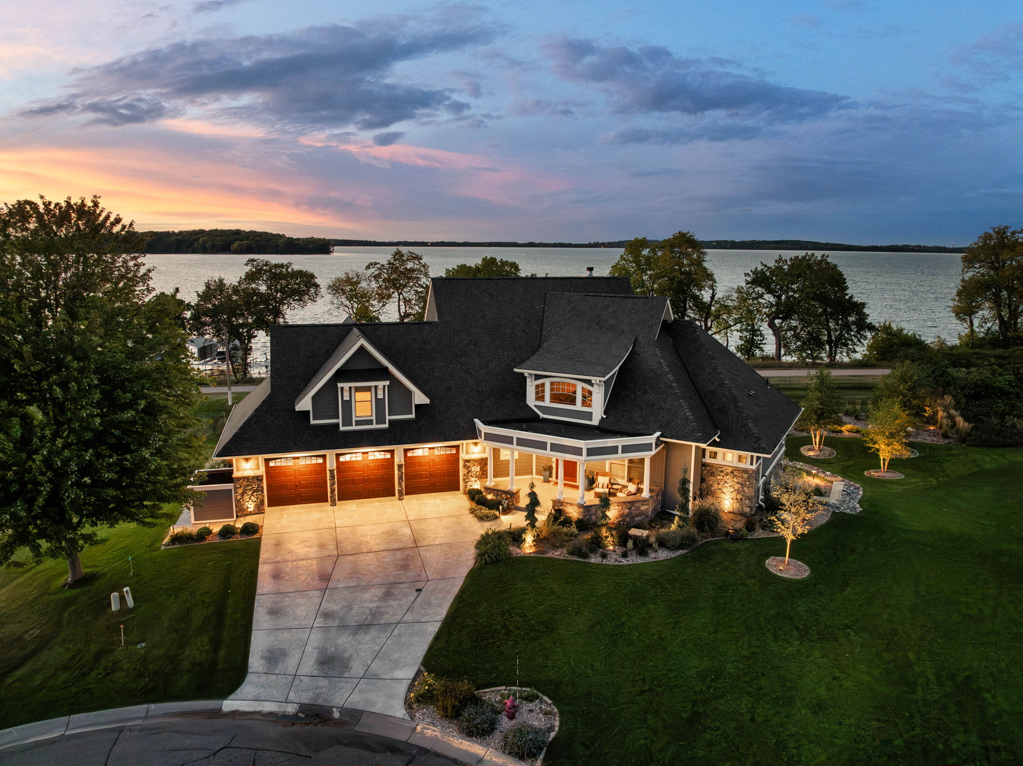 854 Beach Road, Waconia